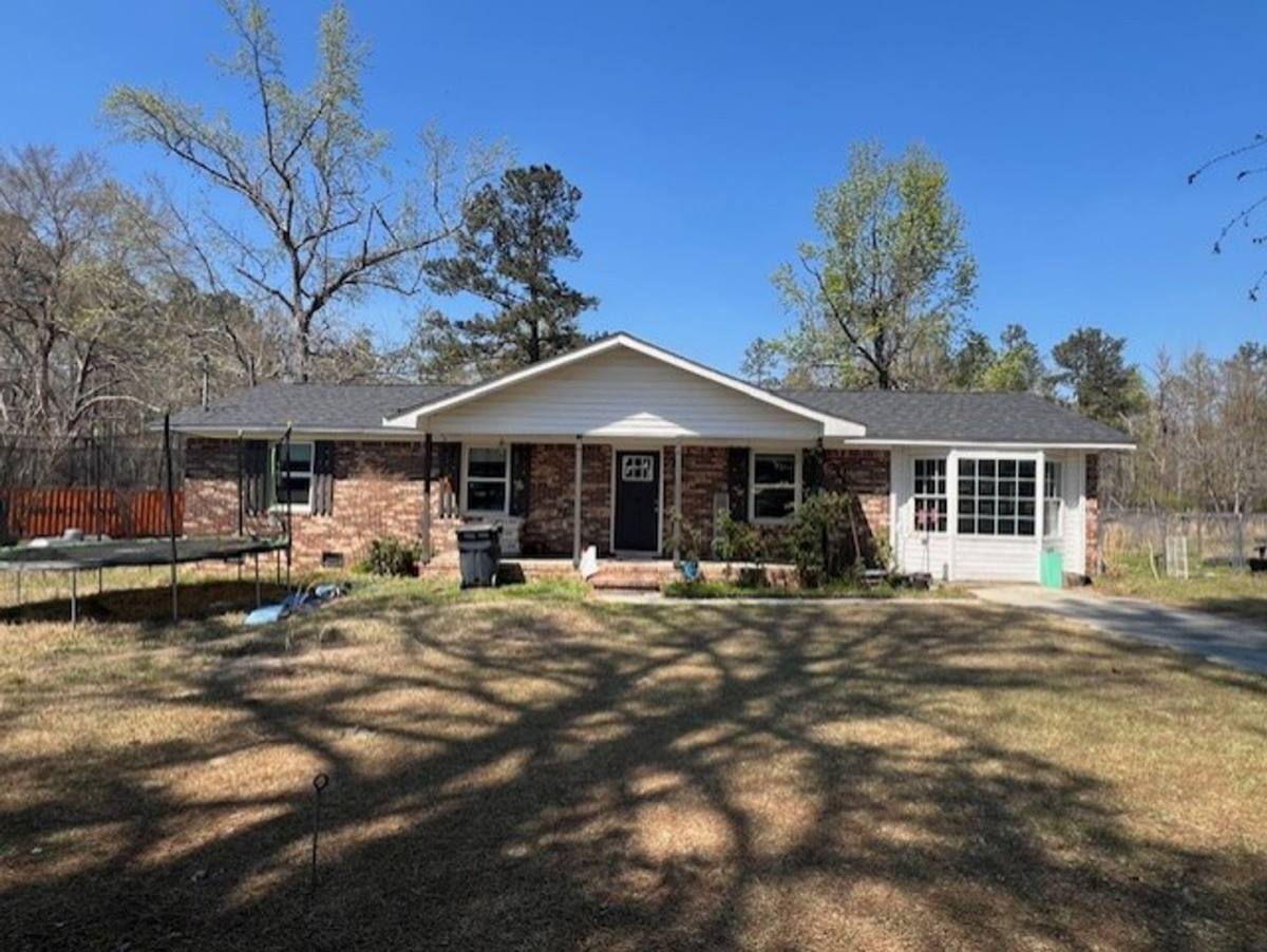 House for rent at 4001 Mitchner Rd, Dearing, GA 30808