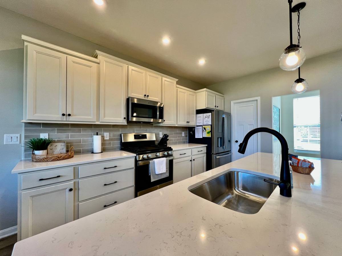 House for rent at 1825 Archerfield Place, Miamisburg, OH 45342