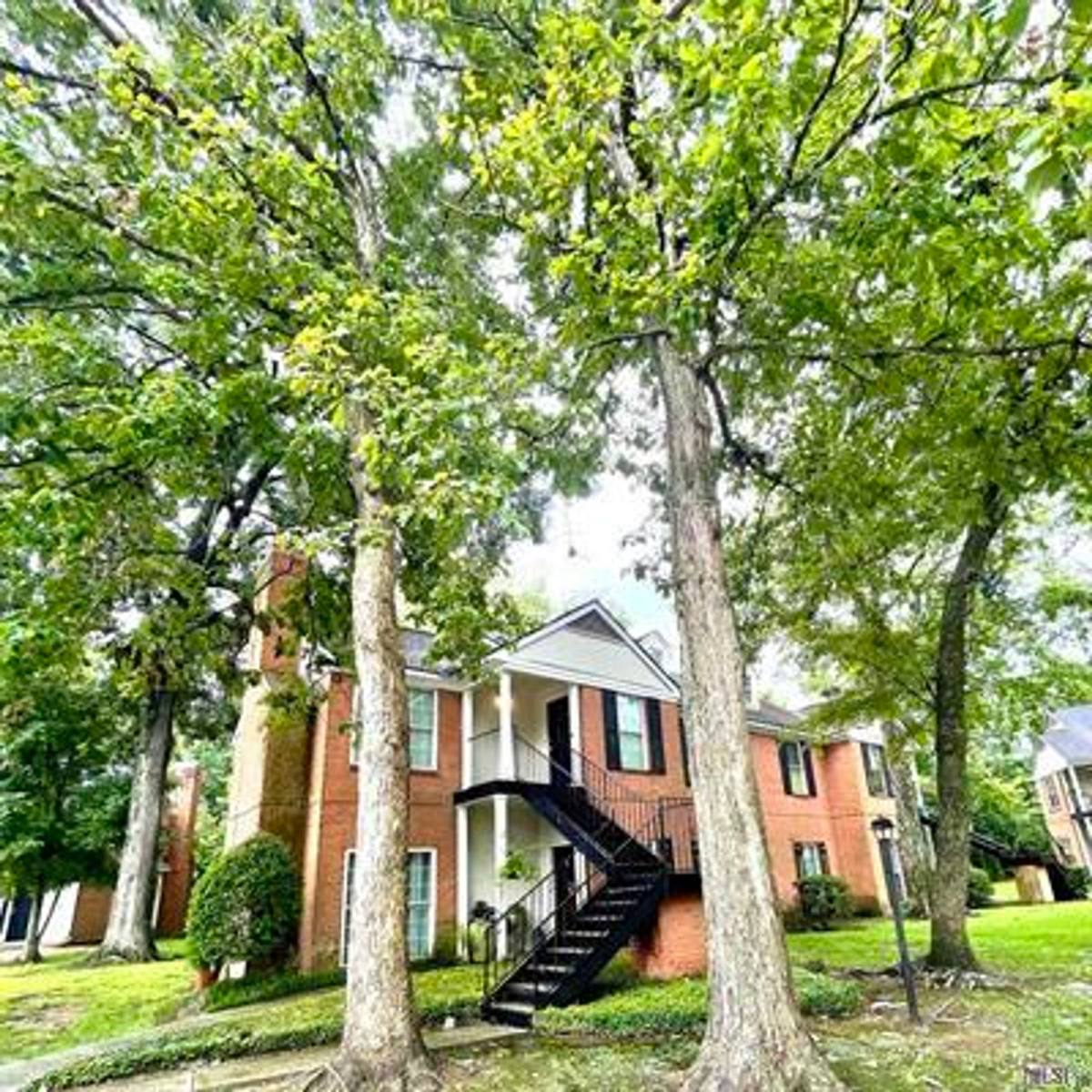 Condo for rent at 7915 Jefferson Place Blvd, Baton Rouge, LA 70809
