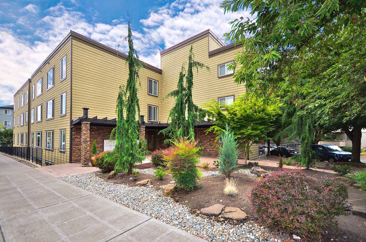 Apartment for rent at 7415 5th Ave NE, Seattle, WA 98115