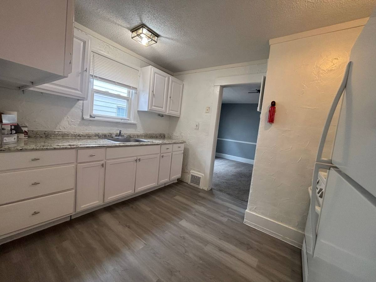 Apartment for rent at 8827 Park Heights Ave, Cleveland, OH 44127
