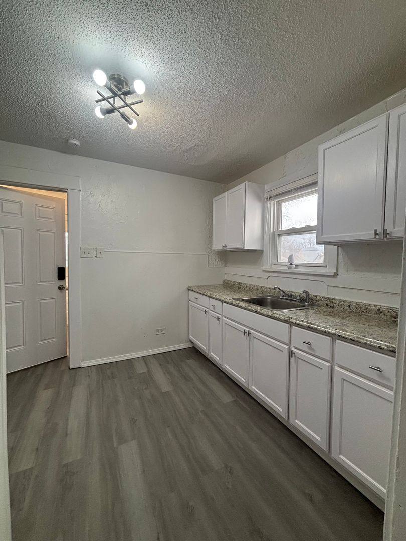 Apartment for rent at 8827 Park Heights Ave, Cleveland, OH 44127