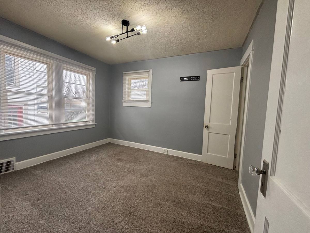 Apartment for rent at 8827 Park Heights Ave, Cleveland, OH 44127