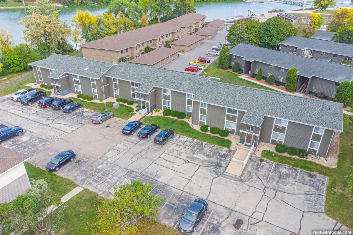 Apartment for rent at 420 Bicentennial Court, Kaukauna, WI 54130