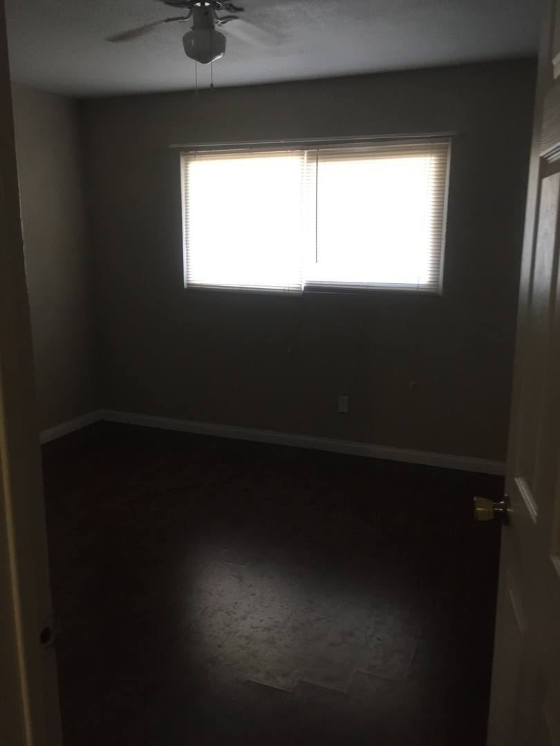 House for rent at 44258 4th St E, Lancaster, CA 93535