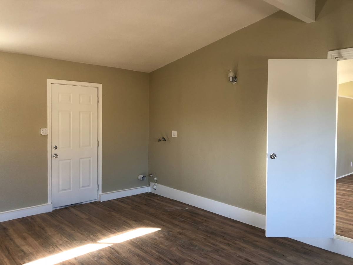 House for rent at 3138 E Ave, Palmdale, CA 93550