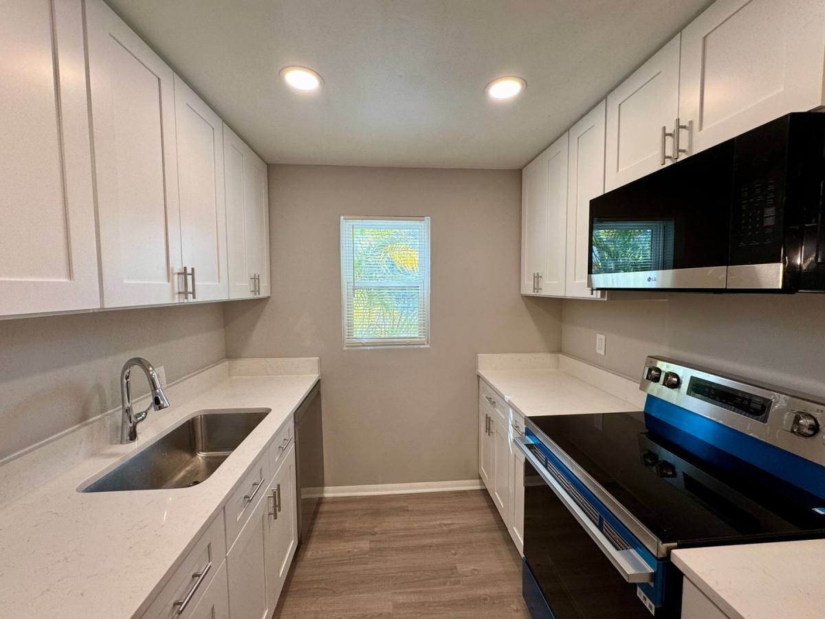 Apartment for rent at 2401 W Morrison Ave, Tampa, FL 33629