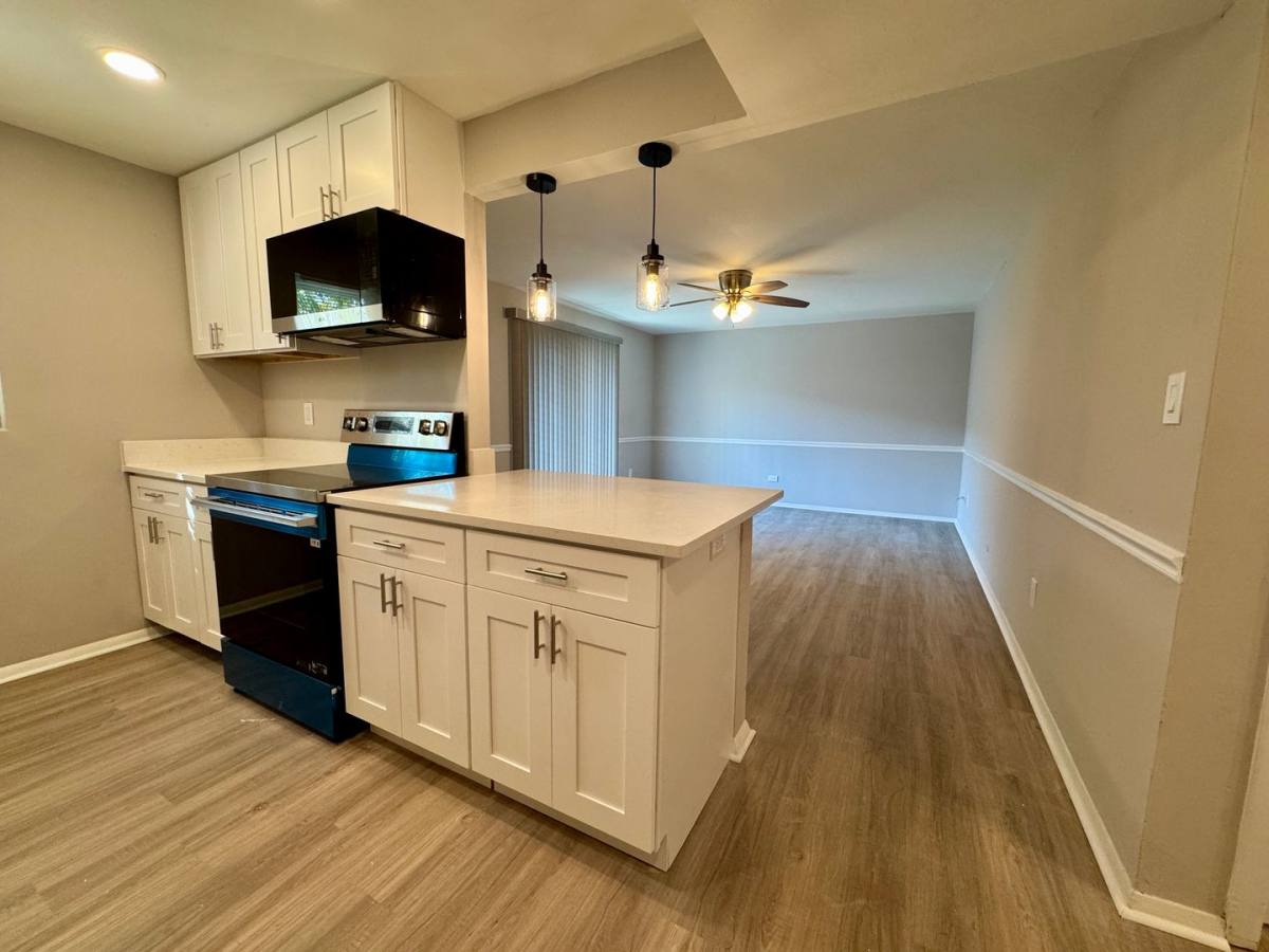 Apartment for rent at 2401 W Morrison Ave, Tampa, FL 33629