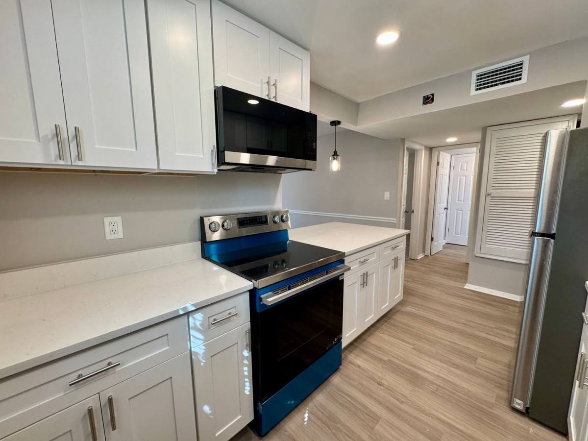 Apartment for rent at 2401 W Morrison Ave, Tampa, FL 33629