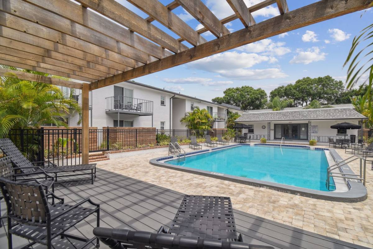 Apartment for rent at 2401 W Morrison Ave, Tampa, FL 33629