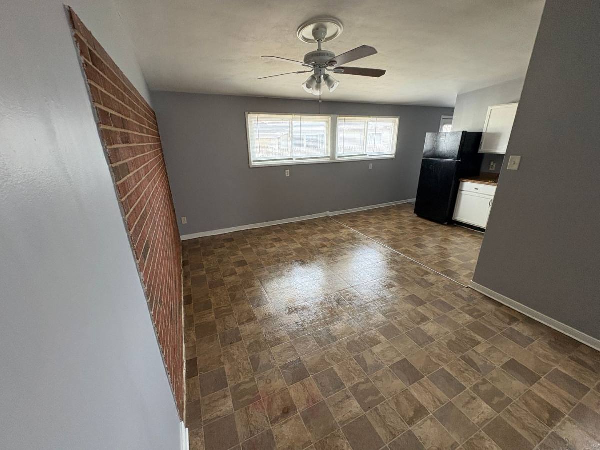House for rent at 8437 January Ave, Saint Louis, MO 63134