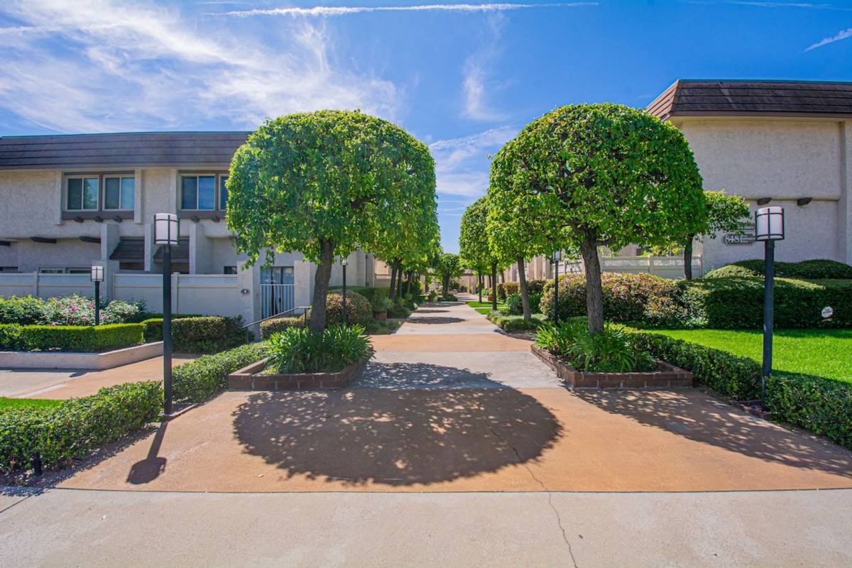 Condo for rent at 848 W Huntington Dr, Arcadia, CA 91007