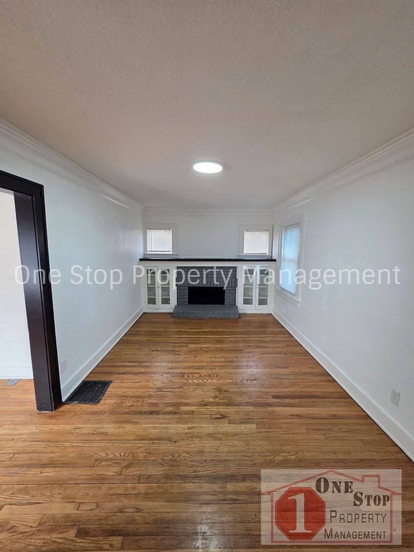 House for rent at 1813 E 85th St, Kansas City, MO 64132