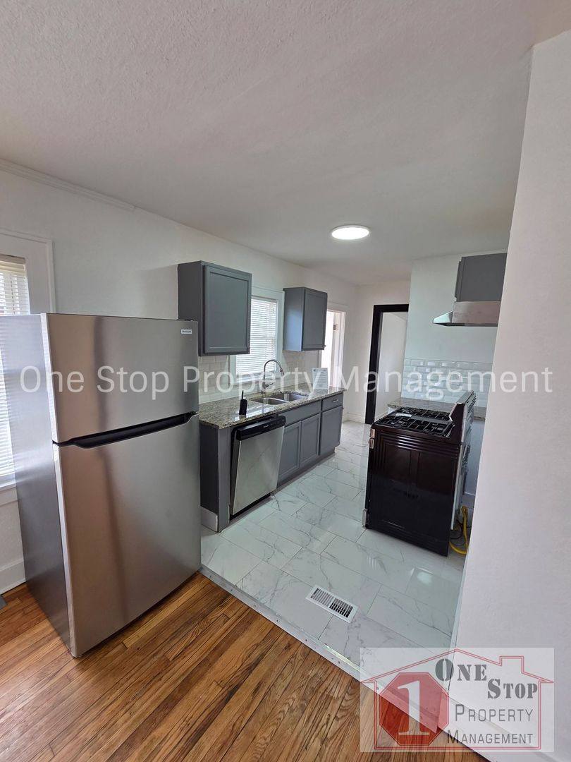 House for rent at 1813 E 85th St, Kansas City, MO 64132