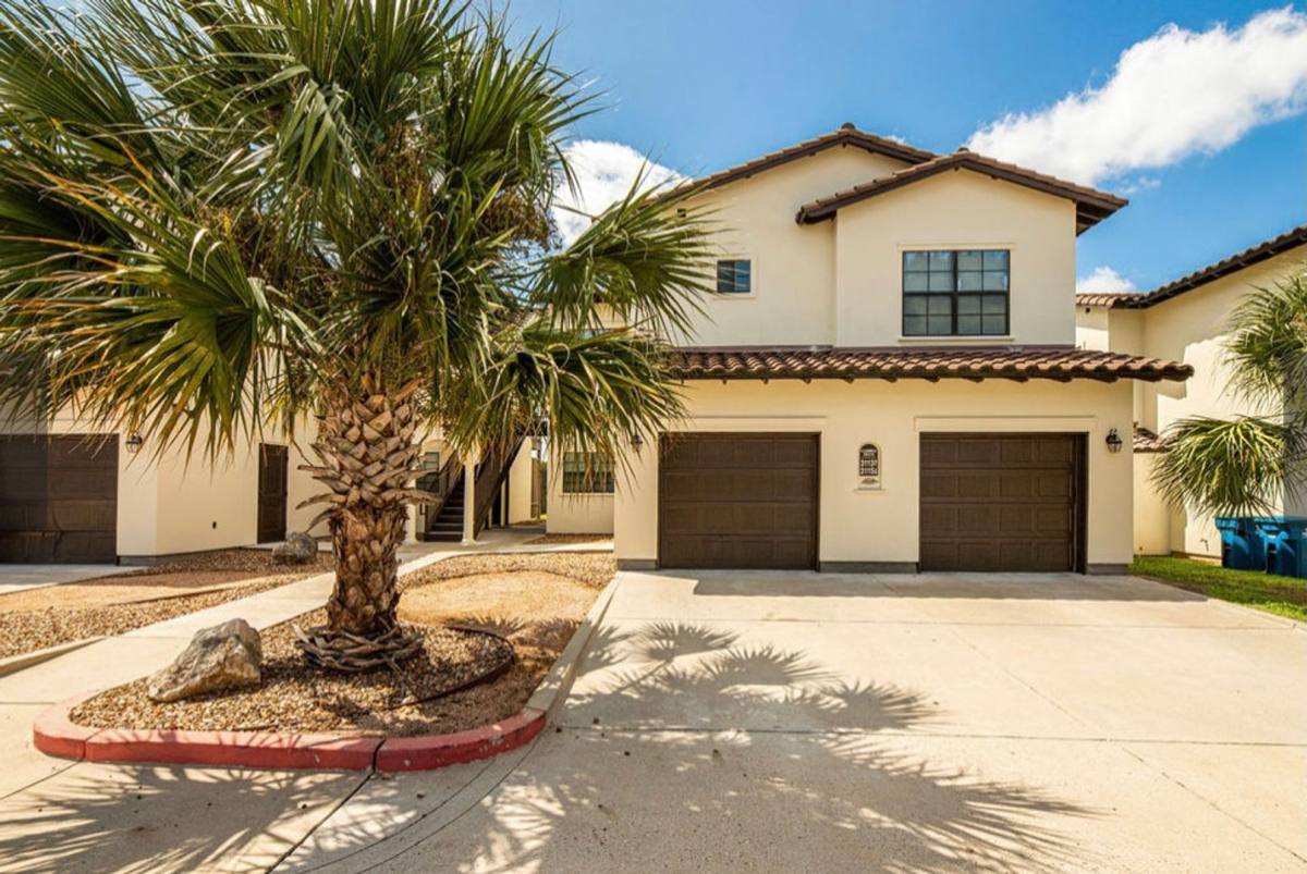 Apartment for rent at 3101 N St Mary's, Beeville, TX 78102