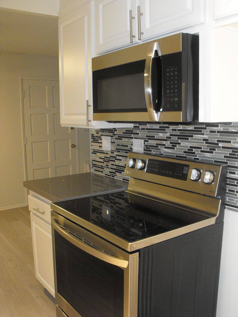 Apartment for rent at 2020 W Alameda Ave, Anaheim, CA 92801