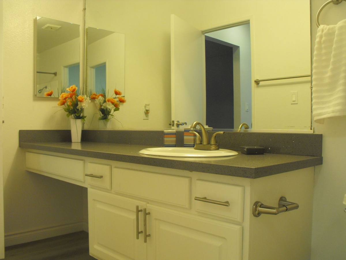 Apartment for rent at 2020 W Alameda Ave, Anaheim, CA 92801