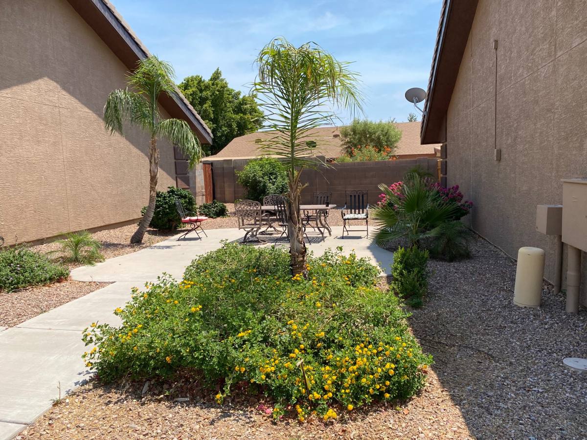 Apartment for rent at 6521 E University Dr, Mesa, AZ 85205