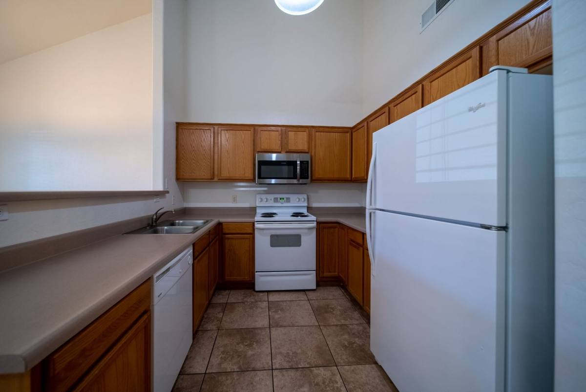 Apartment for rent at 6521 E University Dr, Mesa, AZ 85205