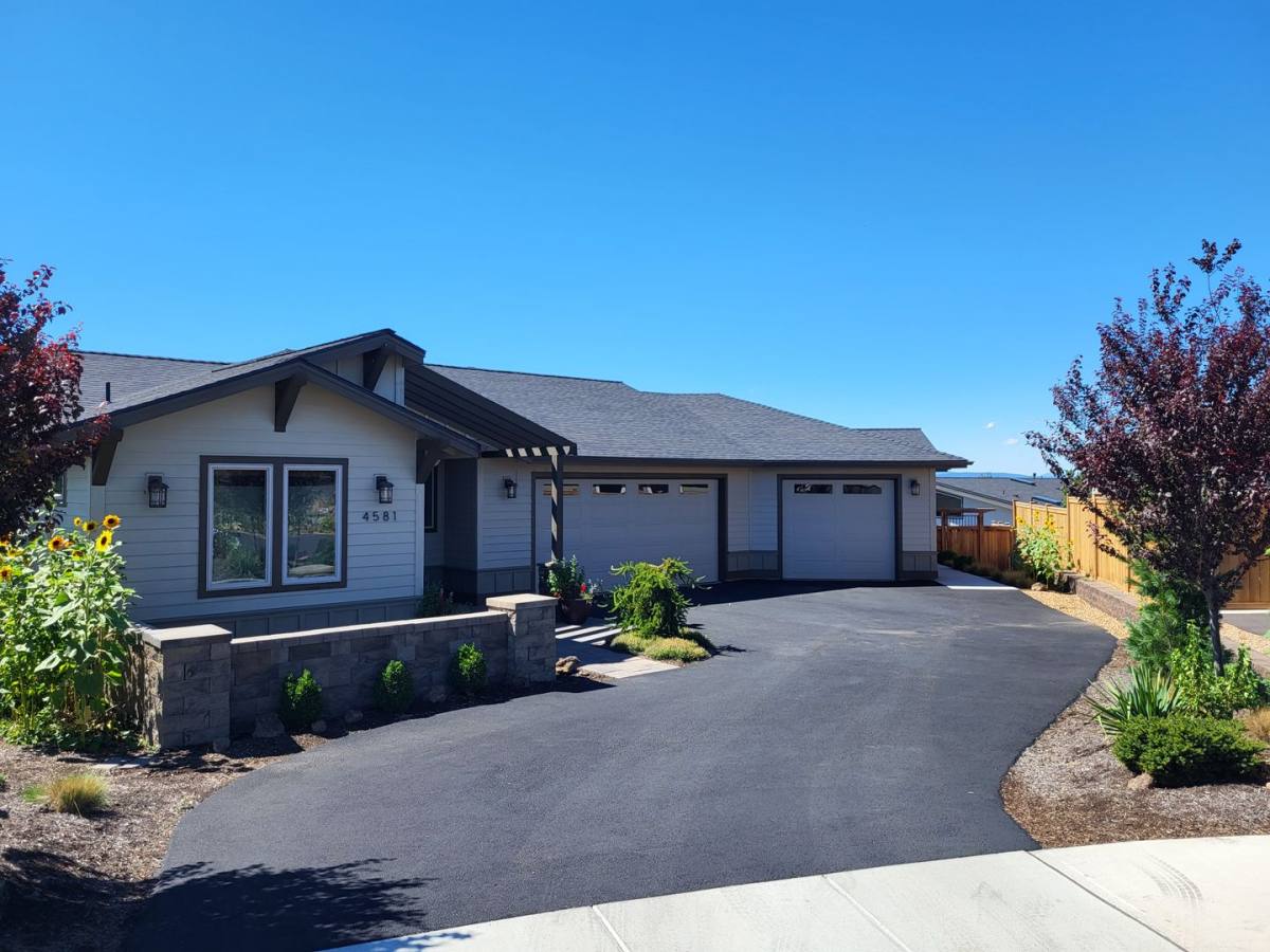Apartment for rent at 4581 SW Zenith Point Court, Redmond, OR 97756