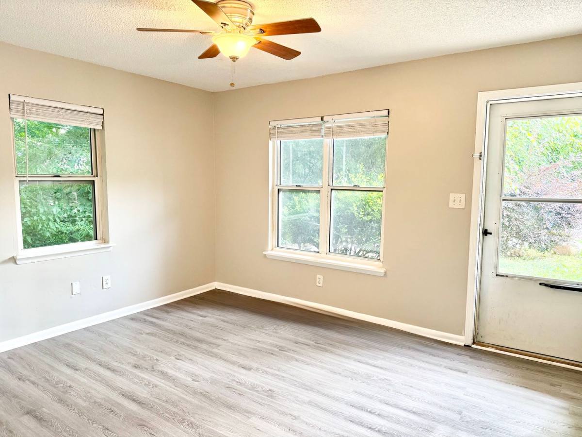 Apartment for rent at 715 Ellington, Raleigh, NC 27601