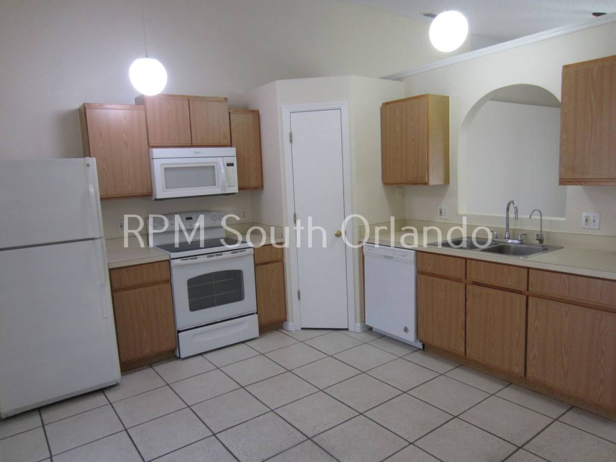 House for rent at 5611 New Cambridge Rd, Orlando, FL 32810