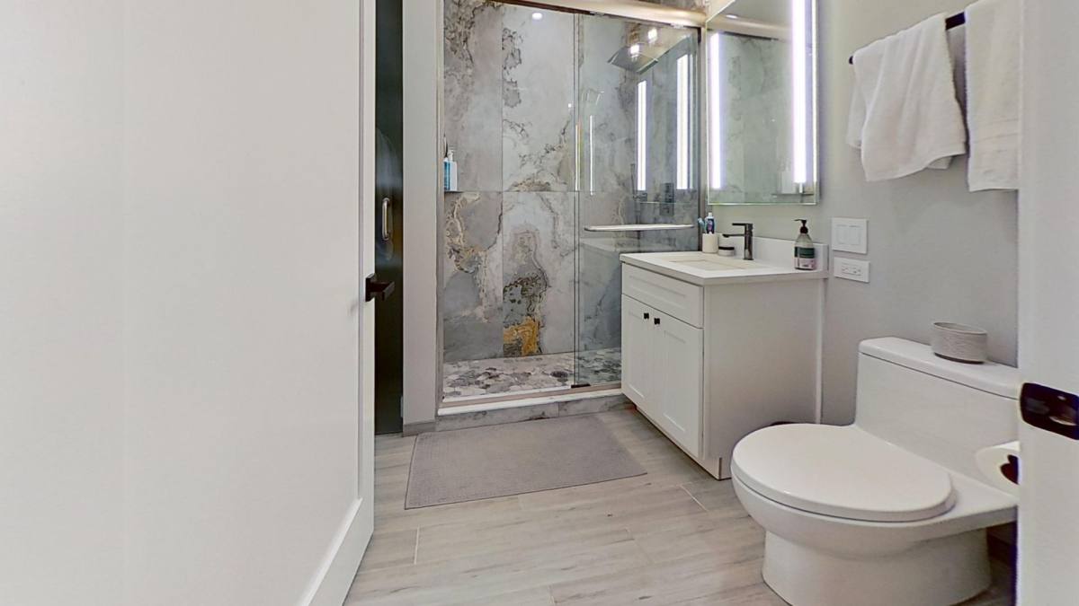 Apartment for rent at 670 N Clark St, Chicago, IL 60654