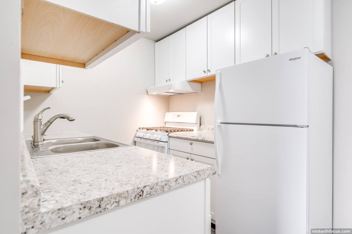 Apartment for rent at 409 S Webster Ave, Green Bay, WI 54301