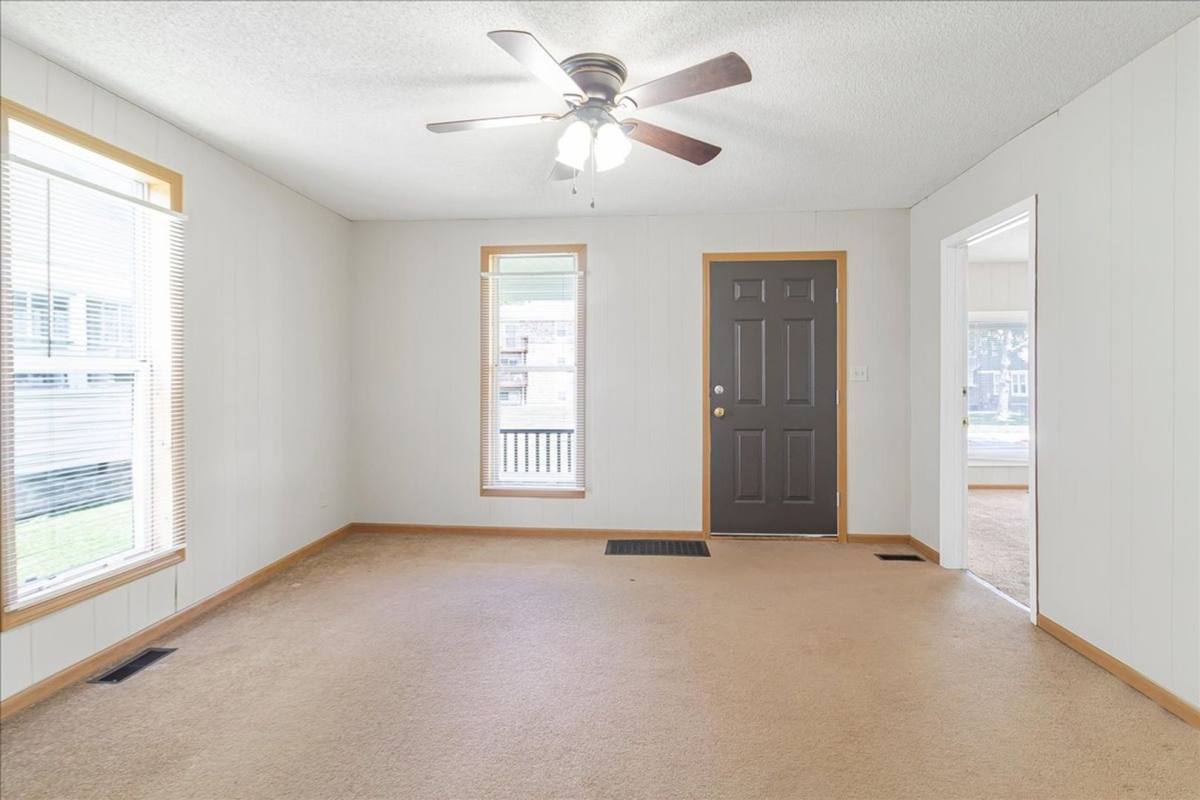 House for rent at 416 Grover St, Warrensburg, MO 64093
