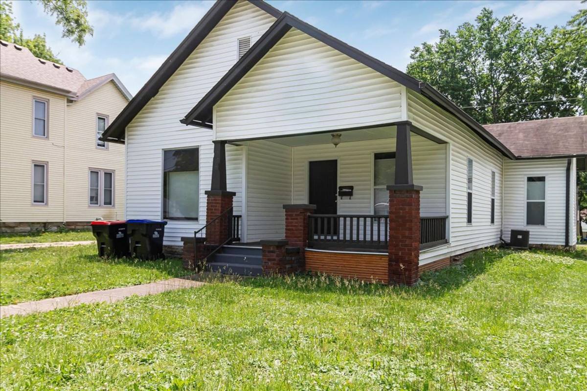 House for rent at 416 Grover St, Warrensburg, MO 64093
