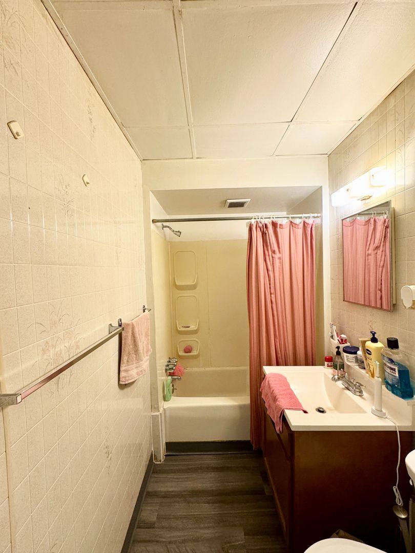 Apartment for rent at 301 S Winebiddle St, Pittsburgh, PA 15224