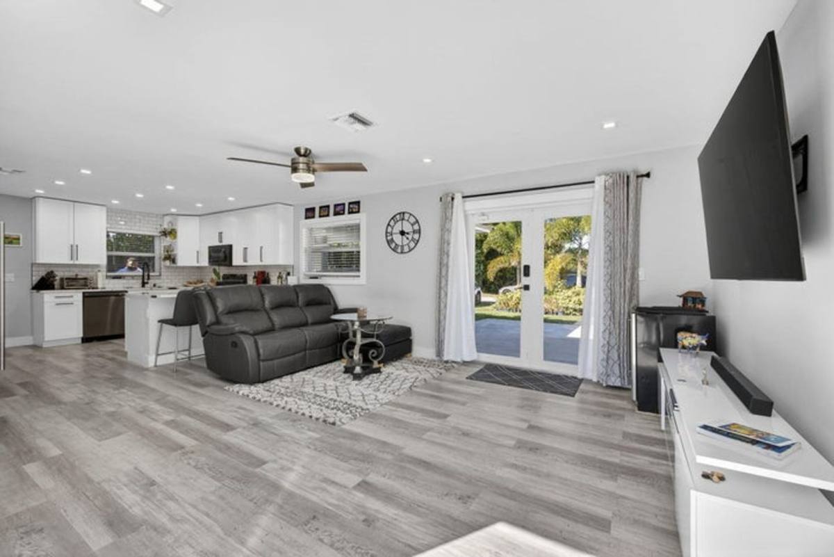 House for rent at 2388 S Wallen Dr, Palm Beach Gardens, FL 33410