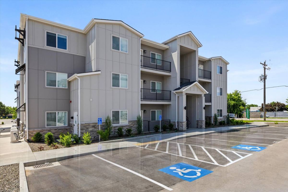 Apartment for rent at 11383 Fairview Ave, Boise, ID 83713