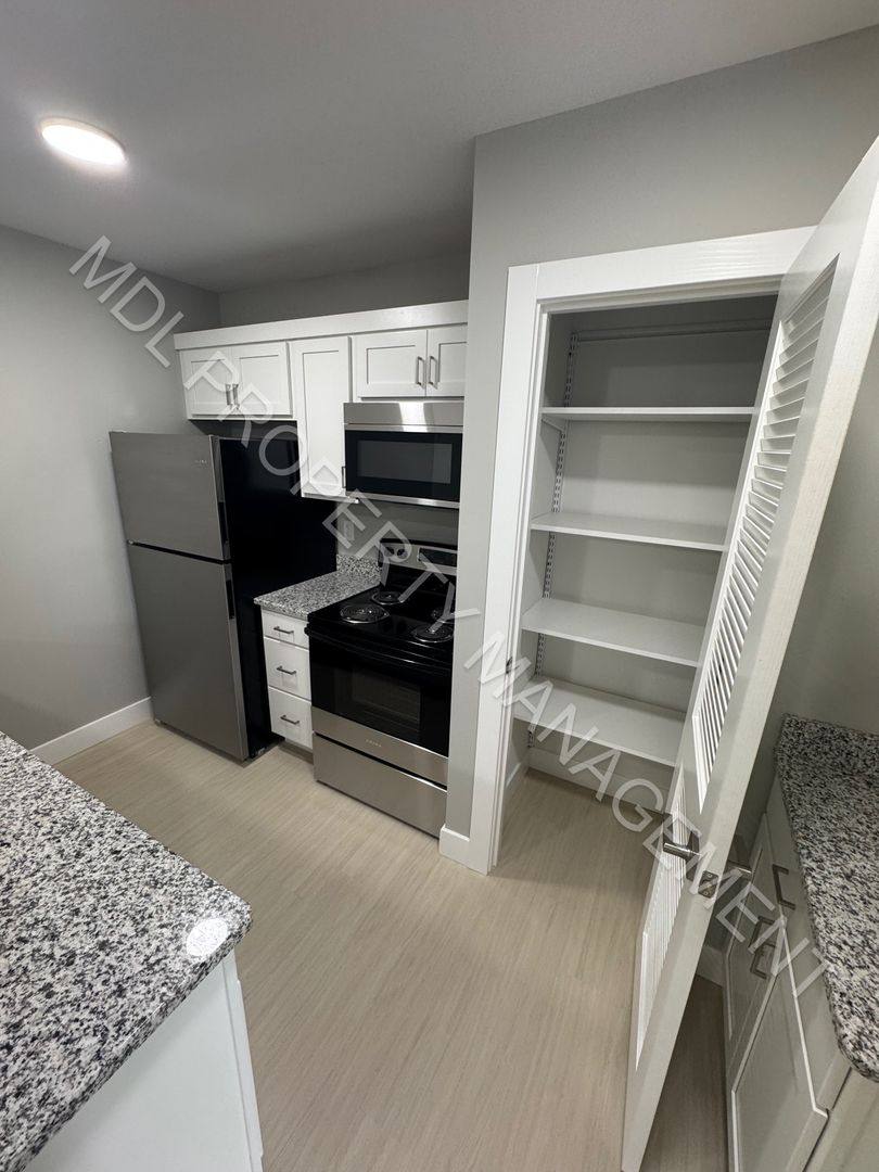 Apartment for rent at 4949 Garfield, Auburn, MI 48611
