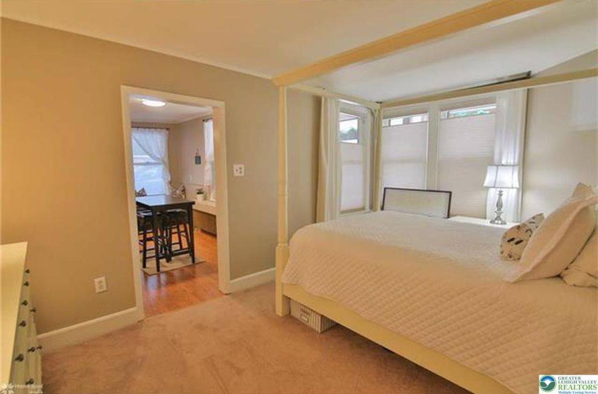 Apartment for rent at 325 N 8th St, Allentown, PA 18102
