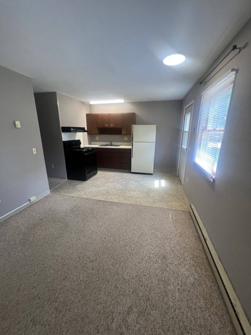 Apartment for rent at 1045 E Third St, Redfield, SD 57469