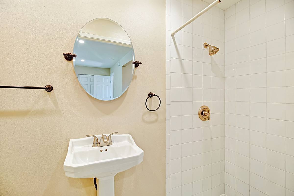 Apartment for rent at 130 S Soledad St, Santa Barbara, CA 93103