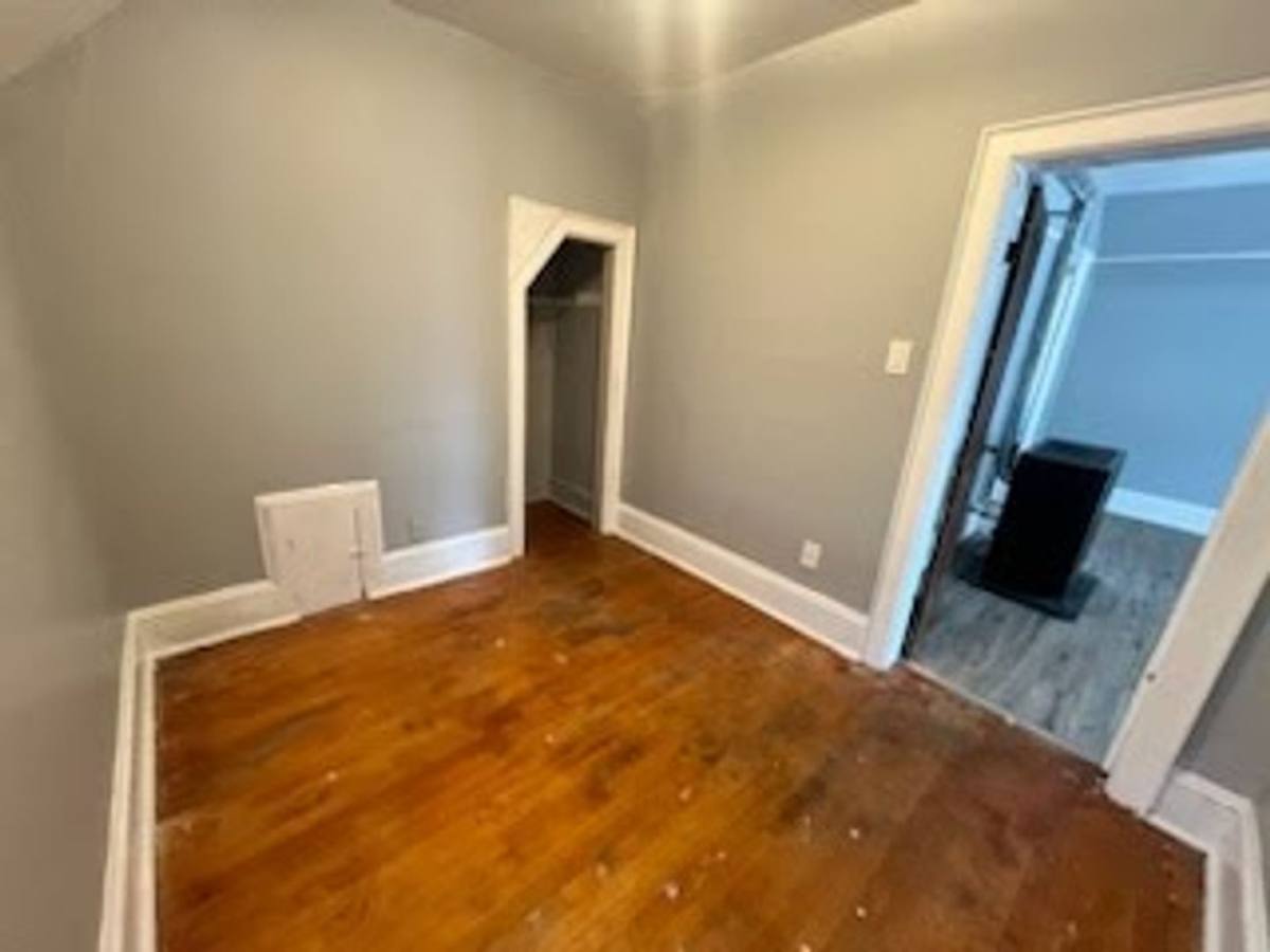 Apartment for rent at 2146 S Aldrich St, Milwaukee, WI 53207