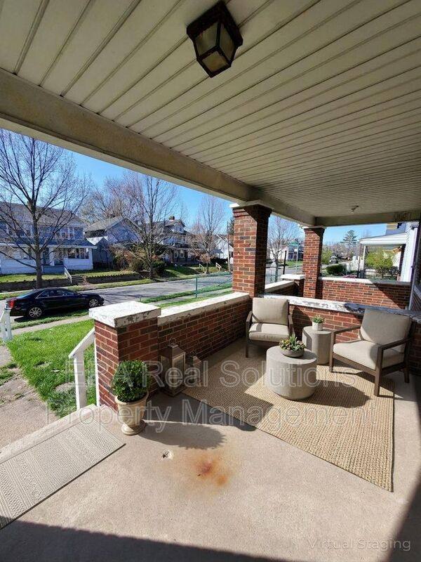 Apartment for rent at 854 Fairwood Ave, Columbus, OH 43205
