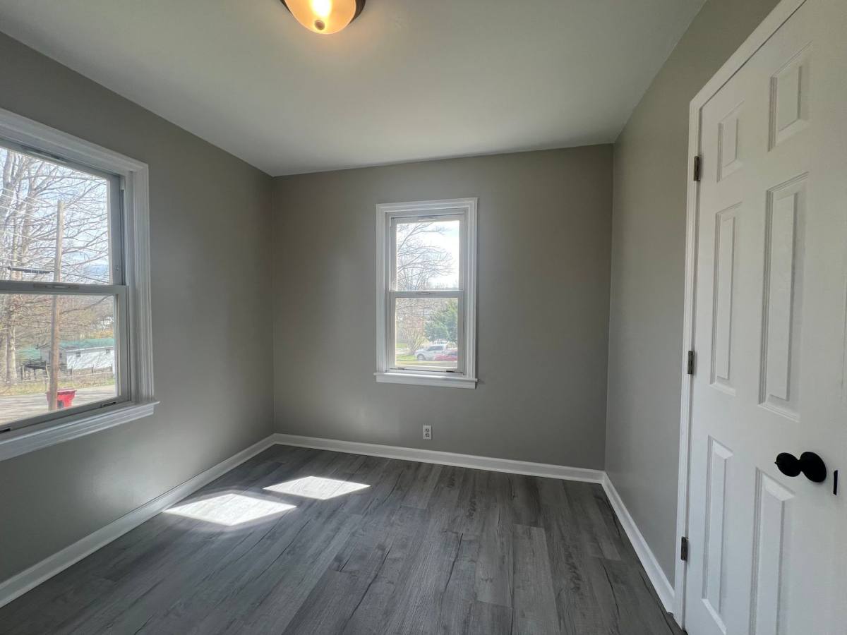 House for rent at 1005 N Barton St, Johnson City, TN 37604