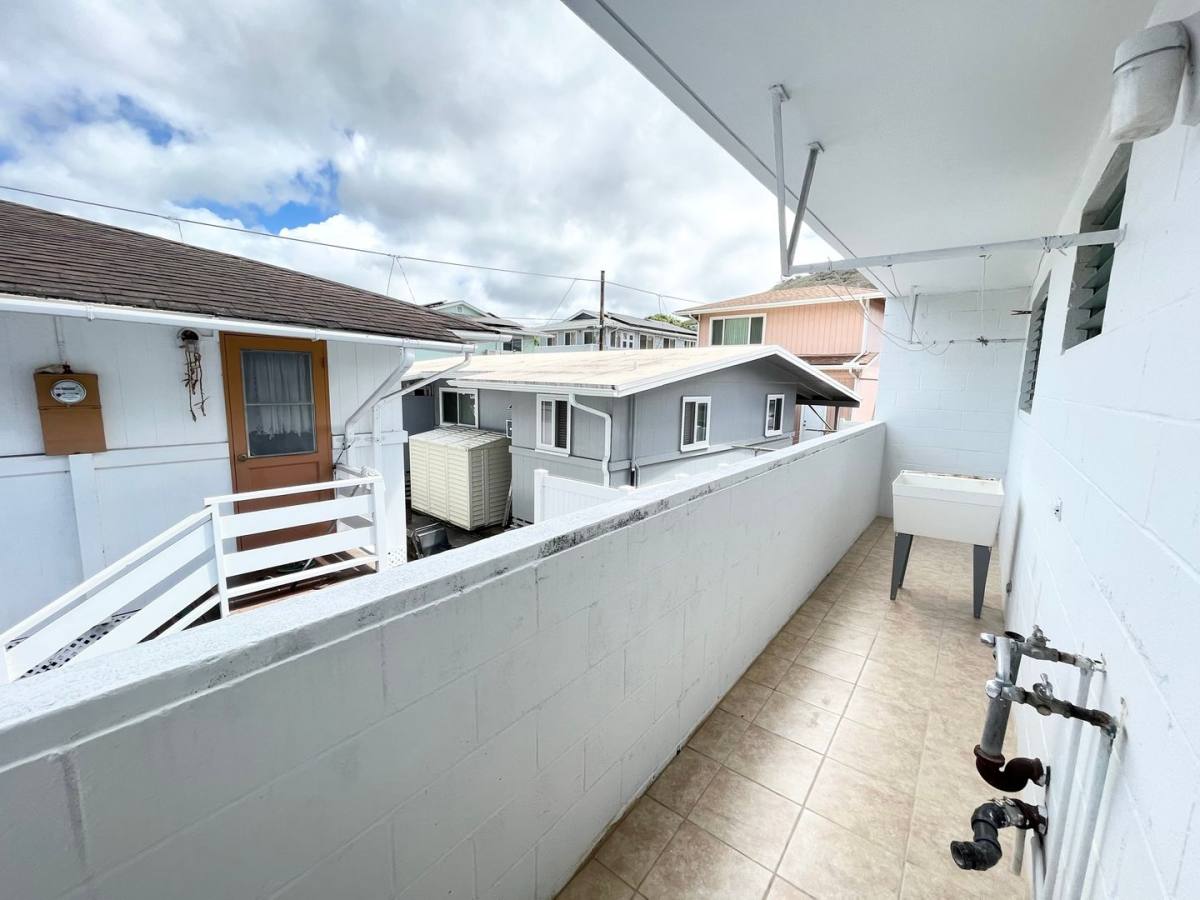 Apartment for rent at 106 S Kuakini St, Honolulu, HI 96813