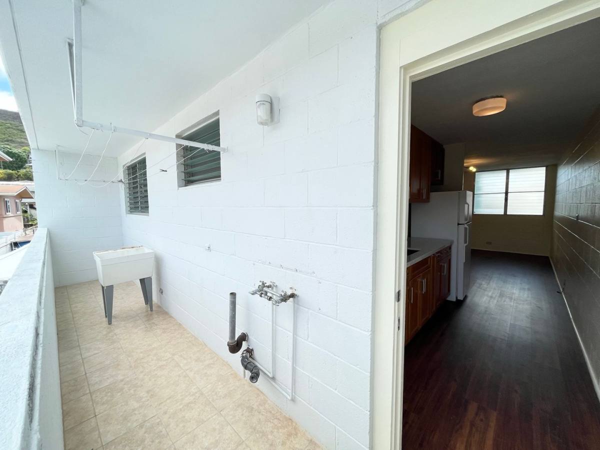 Apartment for rent at 106 S Kuakini St, Honolulu, HI 96813