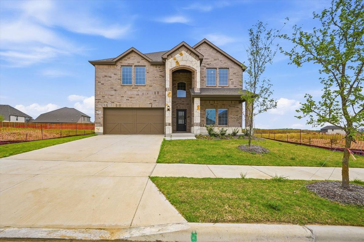 House for rent at 2432 Grapevine Way, Celina, TX 75009