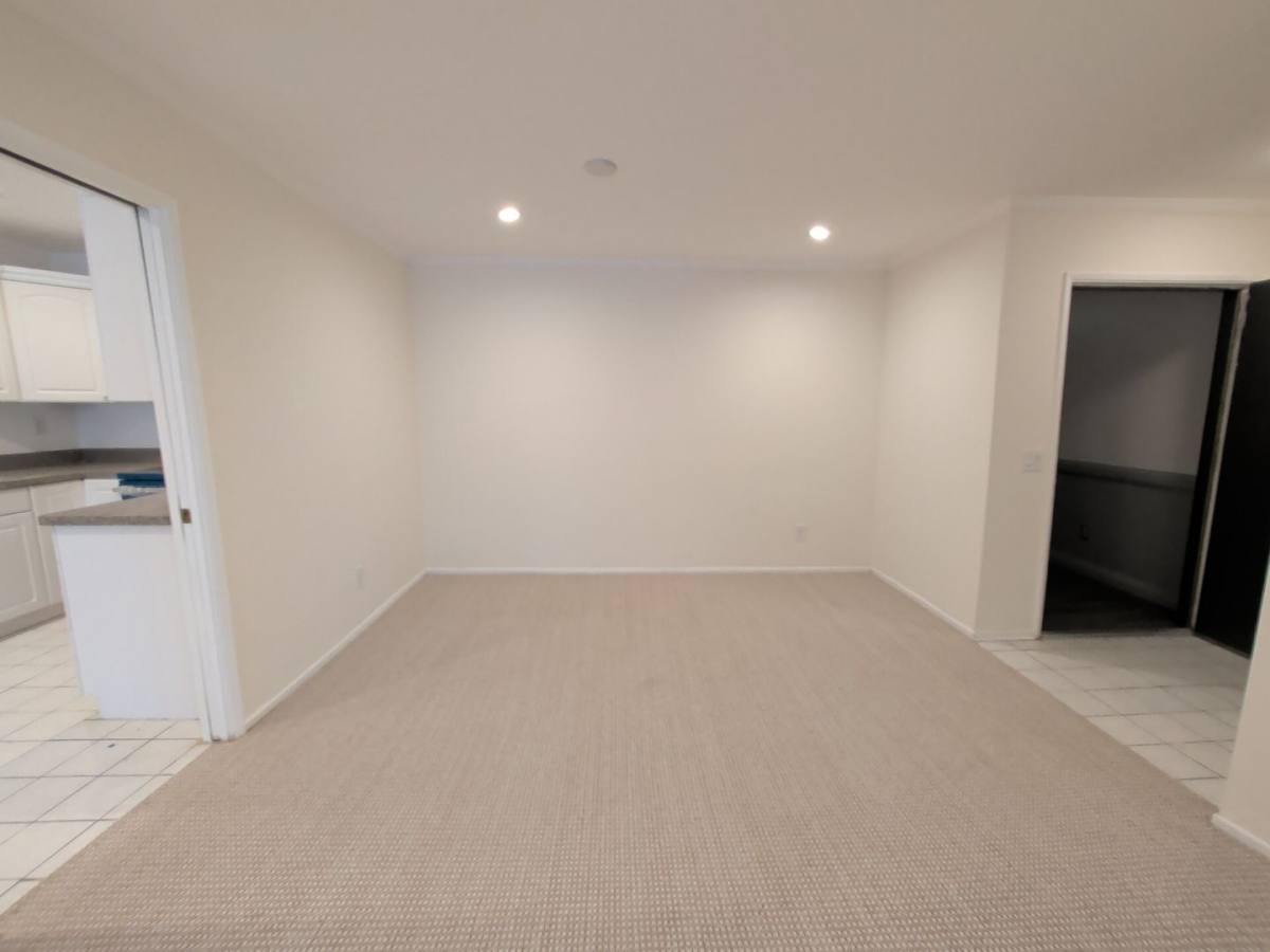 Apartment for rent at 415 Montana Ave, Santa Monica, CA 90403