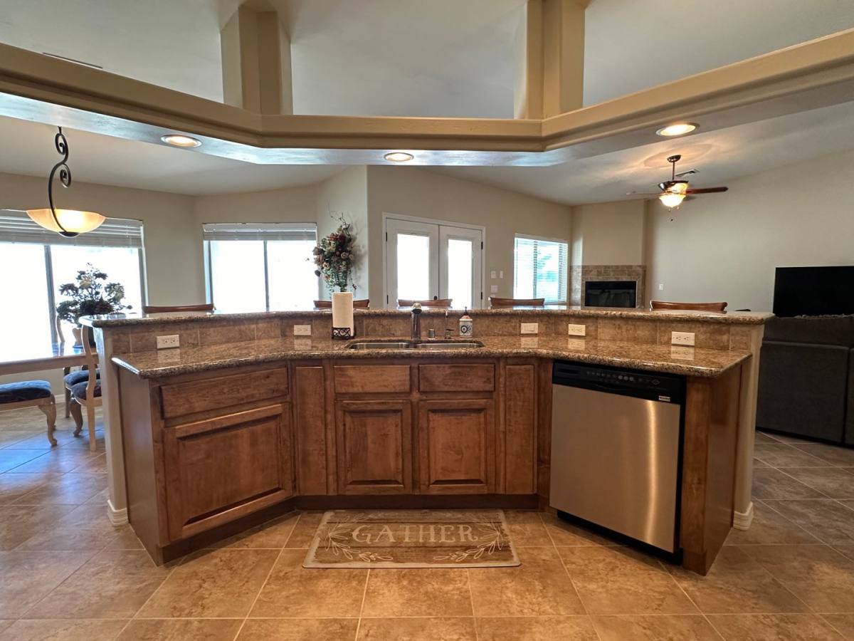 House for rent at 1840 Laramie Dr, Lake Havasu City, AZ 86404