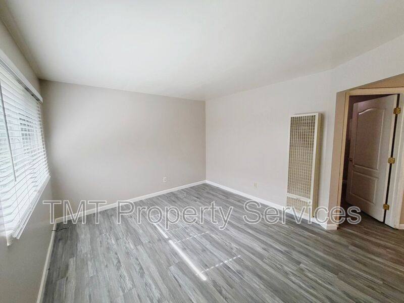 Apartment for rent at 2530 S St #8, Sacramento, CA 95816