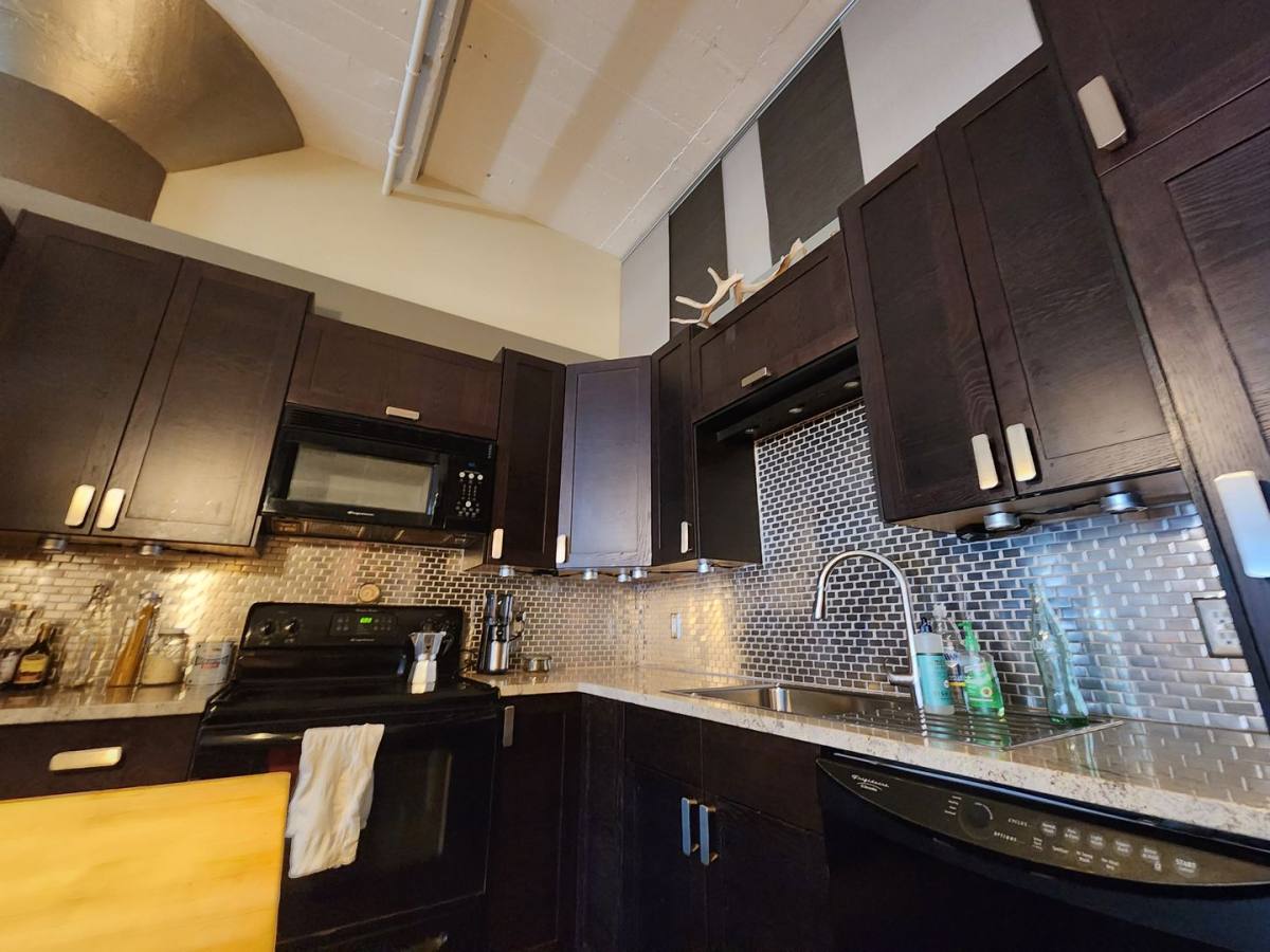 Apartment for rent at 500 Robert St N, Saint Paul, MN 55101