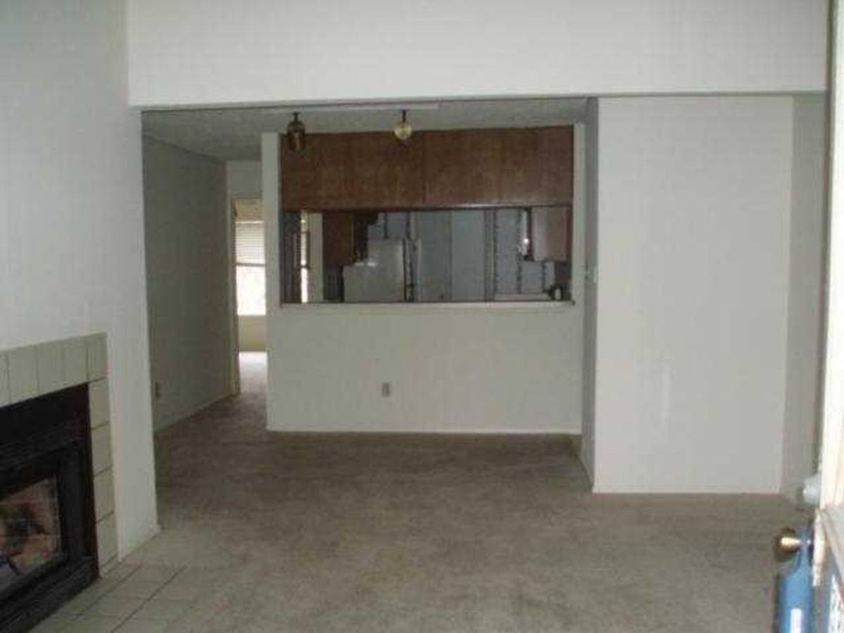 Apartment for rent at 806 W 24th St, Austin, TX 78705