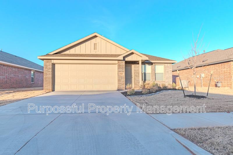 House for rent at 3717 Los Cabos Dr, Mustang, OK 73064