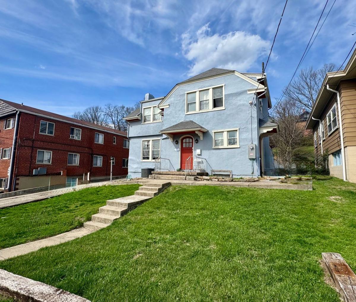 House for rent at 350 Probasco St, Cincinnati, OH 45219